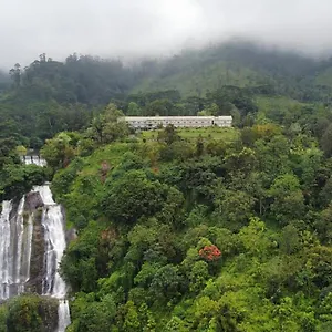 Resort Hunas Falls, Kandy